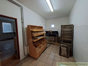 Budova na podnikanie alebo trvalé bývanie v obci Krušovce - 6