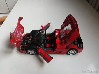 1:18  FERRARI F50  cervena Bburago - 6