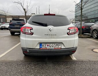 Renault Megane 1.6i - 6