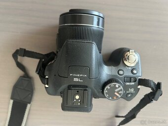 Fujifilm FinePix SL260 - 6