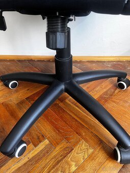 Herná stolička značky Eracer - 6