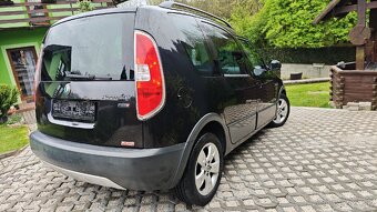 Škoda Roomster Scout Comfortline 1.6 TDi 2011 - 6