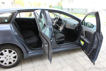 Toyota Avensis Combi 1,8b 108kW - 6