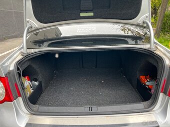 VW PASSAT B6 2.0 FSI 2006 - benzín - 6