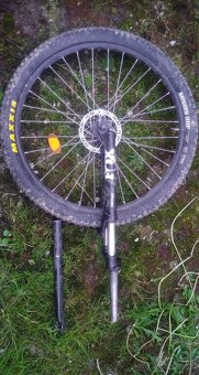 Na predaj – MTB hardtail s výbavou Race Face / Shimano XT + - 6