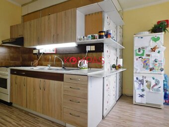 PRIESTRANNÝ 2 IZBOVÝ BYT S BALKÓNOM - SÍDLISKO ZÁPAD - 6
