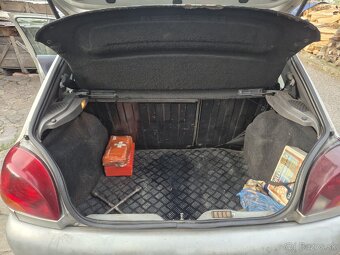 FORD FIESTA 1.8 D - 6