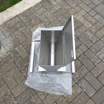 Krmítko pre sliepky - nerezové - 6