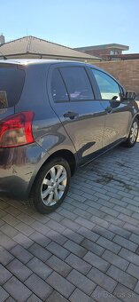 Toyora yaris 1.3 VVT-i 16v benzin 124 100km - 6