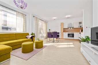 ASSENZIO - exkluzívne -PREDAJ - 3 IZBOVÝ BYT - 72M2 - HVIEZD - 6