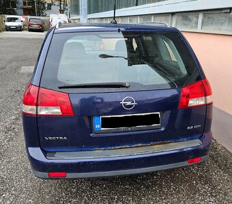 Opel Vectra C 2,2 na suciastky - 6