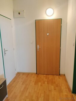 Garsónka na prenájom, pri SPP - 6