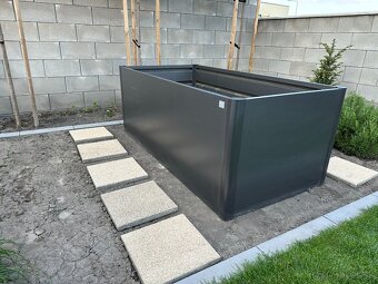 Biohort vyvýšený záhon 2 x 1, tmavo sivý - 6