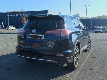 Toyota RAV4 - 6