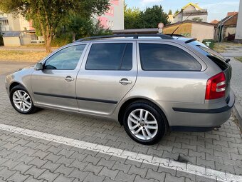 ŠKODA OCTAVIA COMBI 1.9 TDI 77KW ELEGANCE - 6