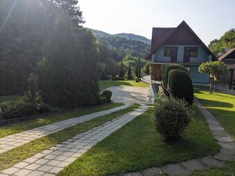 Na predaj rodinný dom - chata Nová Baňa na polosamote. - 6
