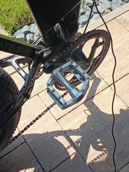 Predám máte x 750 w - 6