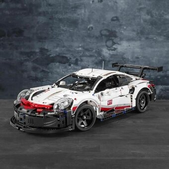 LEGO Technic 42096 Porsche 911 RSR - 6
