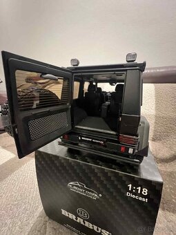 1:18 Mercedes (Almost real) - 6