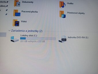 predám Hp elitebook 8460p , Intel i5 , 8gb ram ,256gb ssd - 6