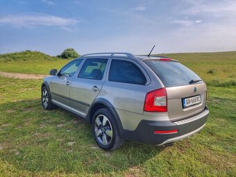 Škoda Octavia-Scout 4x4 2.0 TDI CR - 6