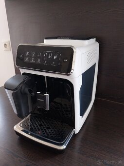 Philips 3300 LatteGo Automatický kávovar EP3243/50 - 6