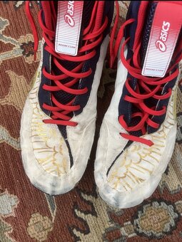 Asics agressor 4 white/rich gold 11,5 size - 6