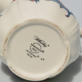 Wedgwood - Elegantná sada - podnos + džbánik - Pivonky - 6