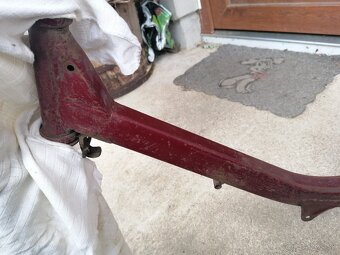 Predám rám so zadnou vidlicou na Jawa 555 - 6