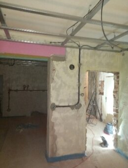 Elektroinštalačné, stavebné a stolárske práce - 6