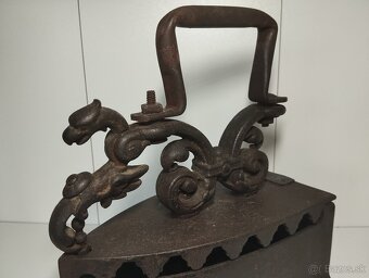 Atypická sběratelská žehlička DRAK s hvězdou - 6