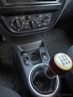 Citroen C3 1.4i 54kw 2009 - 6