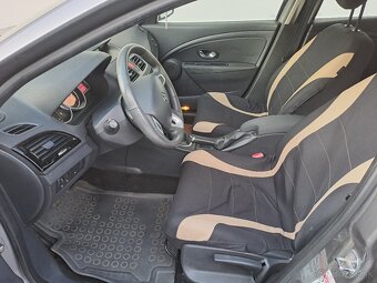 Renault Megane IIII 1.6 16V - 6