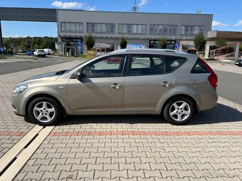 Kia Ceed 1.4 66kw ČR klima serviska - 6