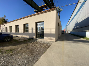 Priestranné rekonštruované kancelárie - 30 a 34 m2 na Jazere - 6