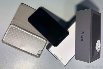 Mobilny telefon iPhone 8 64GB + kryty zdarma - 6