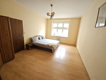 Tehlový 3 izbový byt v centre BA na Živnostenskej ulici, pre - 6