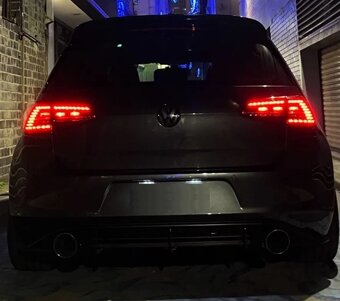 Leštená Nerezová univerzálna koncovka výfuku Logo Akrapovič - 6