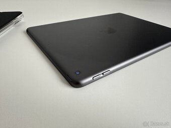 Apple iPad 8. generácia 128GB - 6