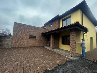 Nanášanie Fasádnej omietky (točena , rihovana) - 6