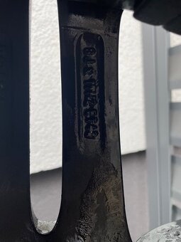 Mercedes r19 letné - 6