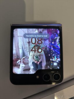 Samsung Z Flip 5 - 6