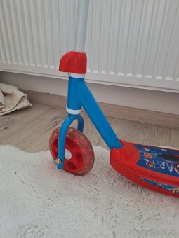 Kolobežka s tromi kolesami - 6
