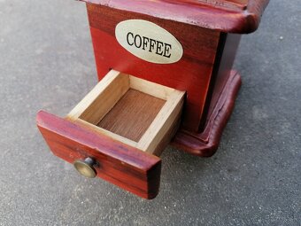 Predám starý mlynček Coffee - 6