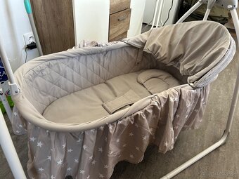 Detská kolíska NEW BABY Swingy s melódiami a časovačo - 6