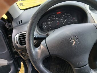 PEUGEOT 206; 1,4i; 96 000 km - 6