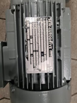 Predám šnekové prevodovky s el.motorom SEW 1,1kW - 6