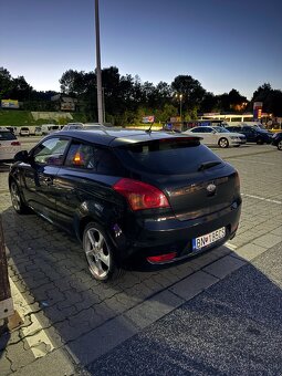 Kia ceed 1.6 crdi r.v. 2010 3dv. - 6