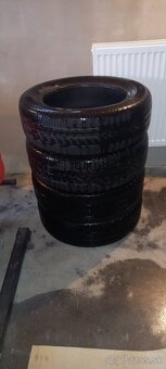 Pneu.185/60 R15 - 6