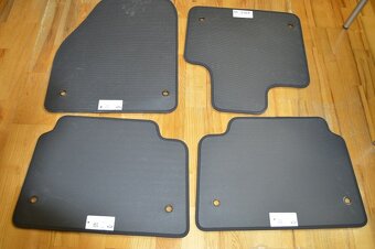 predam nove koberceky do LR Discovery - 6